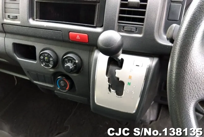 2017 Toyota / Hiace Stock No. 138135