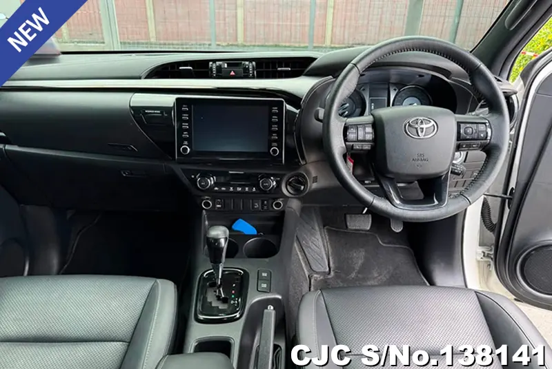 Toyota Hilux in White for Sale Image 8