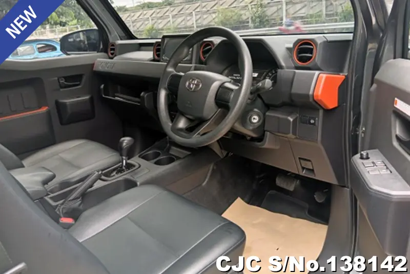 2025 Toyota / Hilux / Champ Stock No. 138142