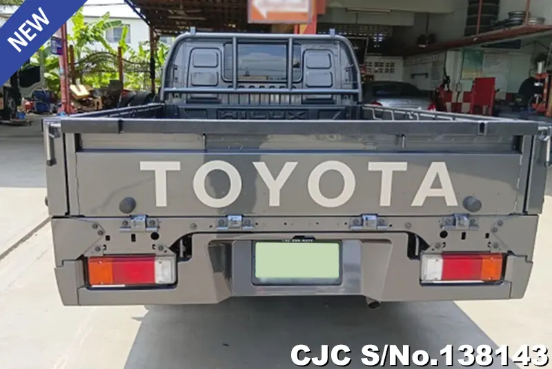 2025 Toyota / Hilux / Champ Stock No. 138143