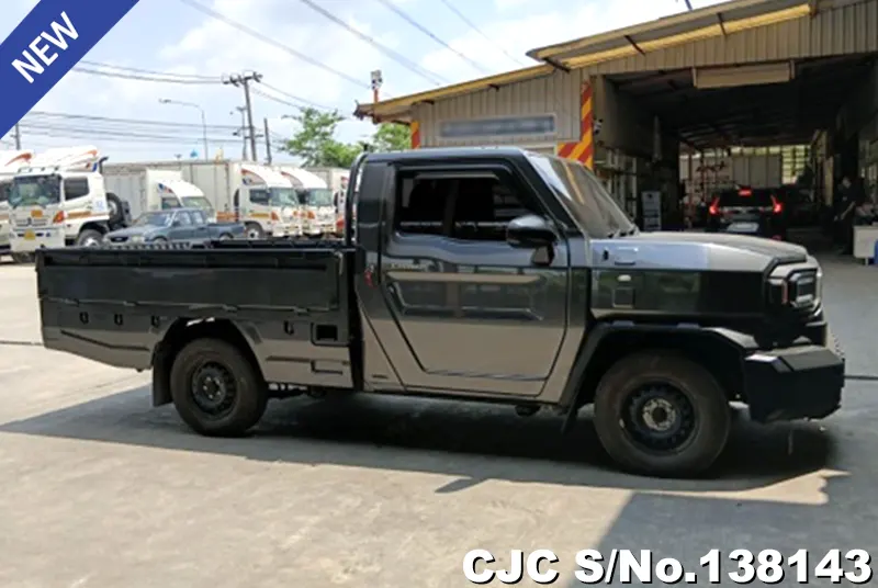 2025 Toyota / Hilux / Champ Stock No. 138143
