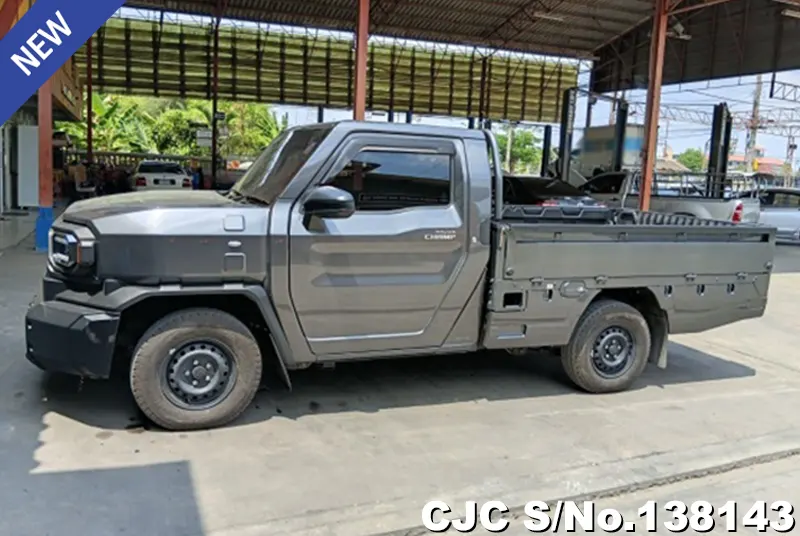 2025 Toyota / Hilux / Champ Stock No. 138143