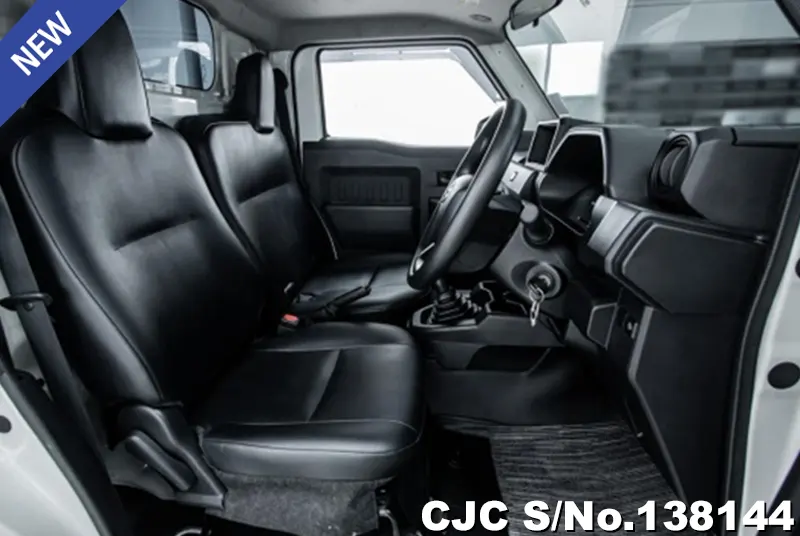 2024 Toyota / Hilux / Champ Stock No. 138144