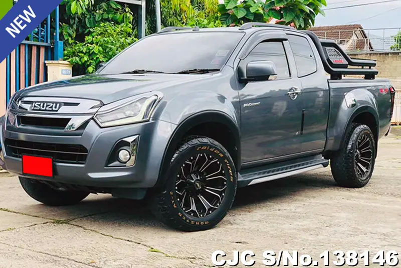 Isuzu D-Max in Gray for Sale Image 3