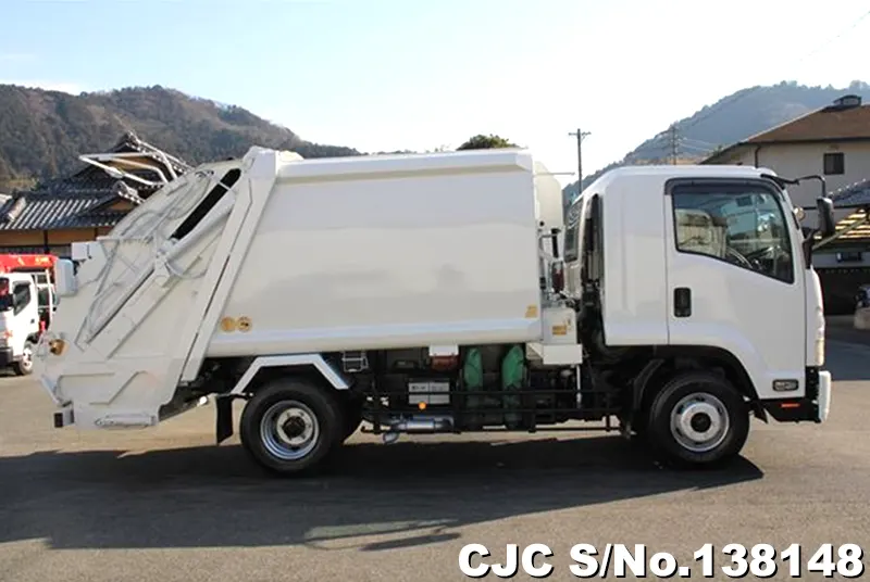 2013 Isuzu / Forward Stock No. 138148