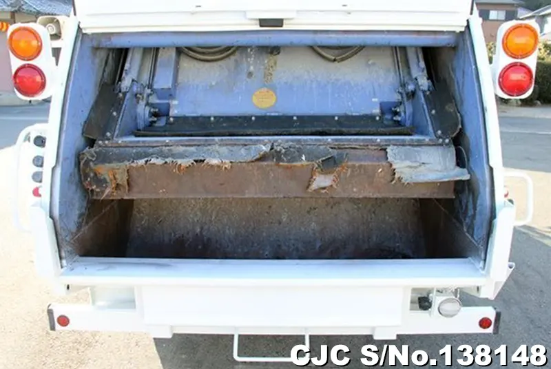 2013 Isuzu / Forward Stock No. 138148