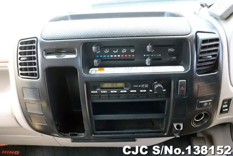 2011 Hino / Dutro Stock No. 138152
