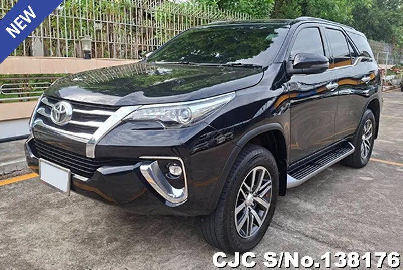 2019 Toyota / Fortuner Stock No. 138176