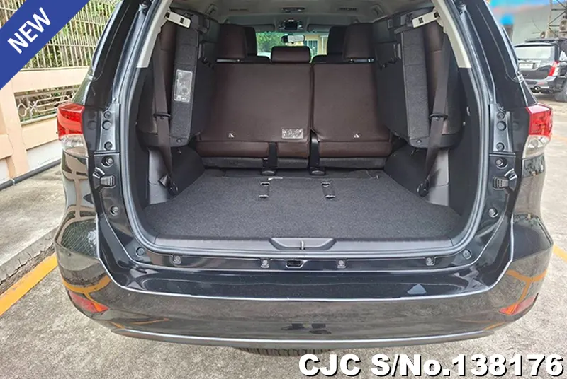 2019 Toyota / Fortuner Stock No. 138176