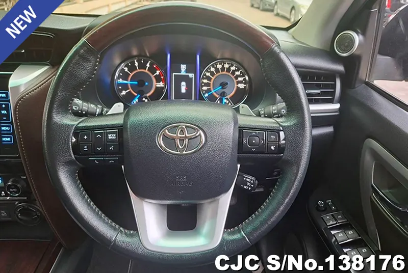 2019 Toyota / Fortuner Stock No. 138176