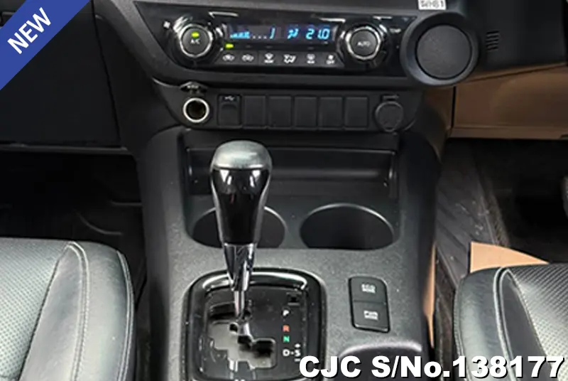 2019 Toyota / Hilux / Revo Rocco Stock No. 138177