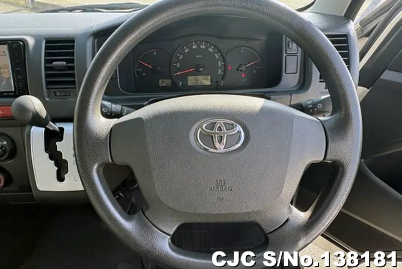 2017 Toyota / Hiace Stock No. 138181