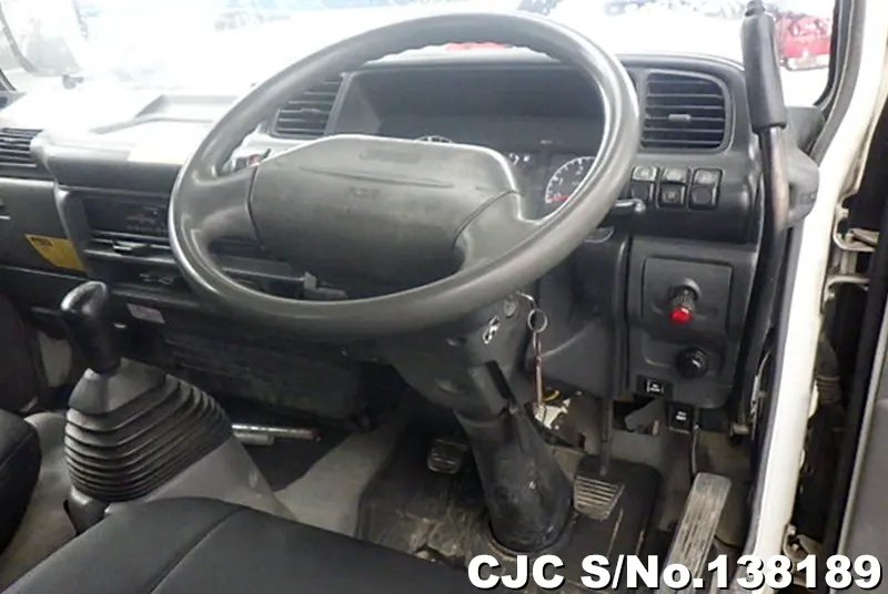 2006 Isuzu / Elf Stock No. 138189