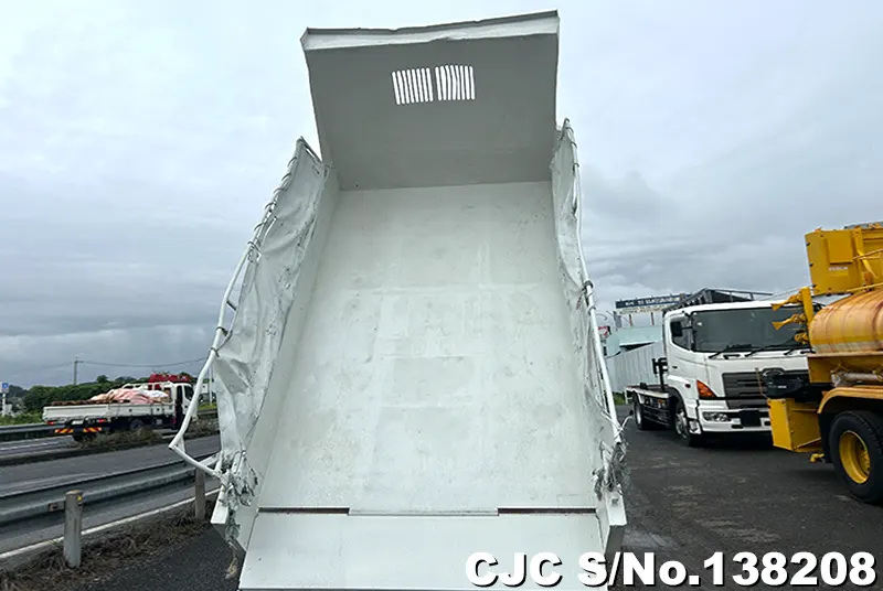 2014 Isuzu / Forward Stock No. 138208