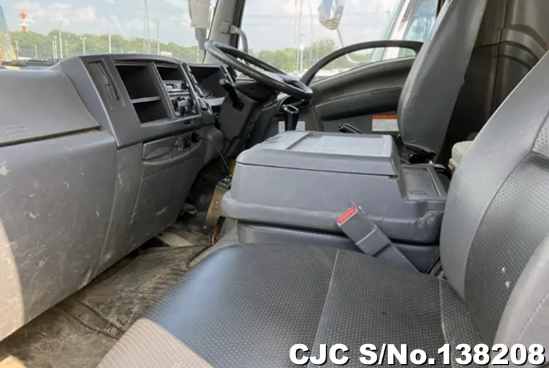 2014 Isuzu / Forward Stock No. 138208