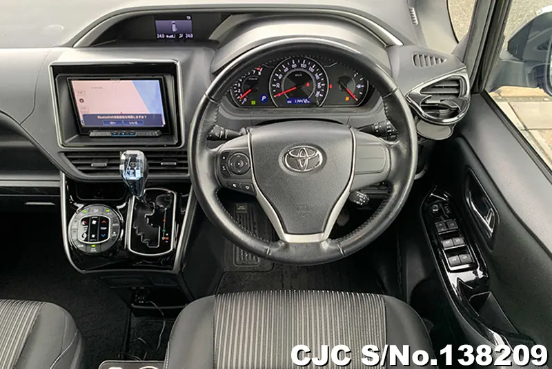 2018 Toyota / Voxy Stock No. 138209