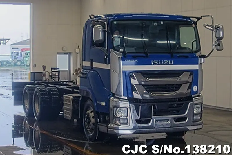 Isuzu / Giga 2016