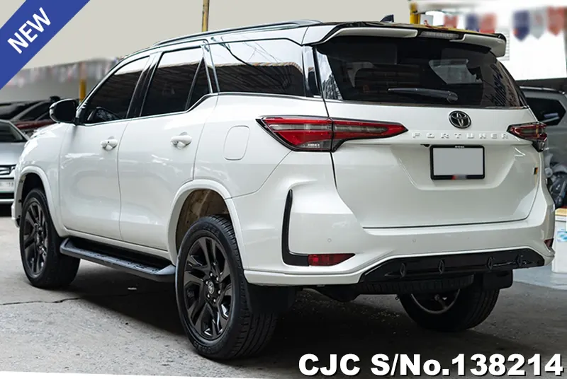 2023 Toyota / Fortuner Stock No. 138214