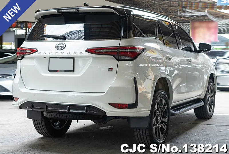 2023 Toyota / Fortuner Stock No. 138214