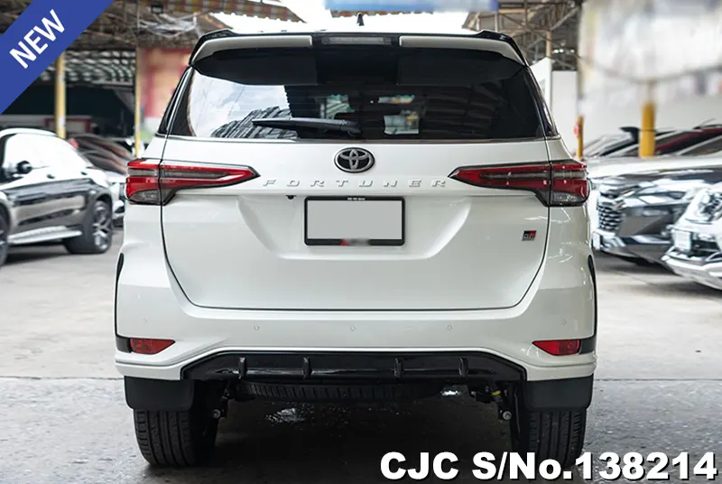 2023 Toyota / Fortuner Stock No. 138214
