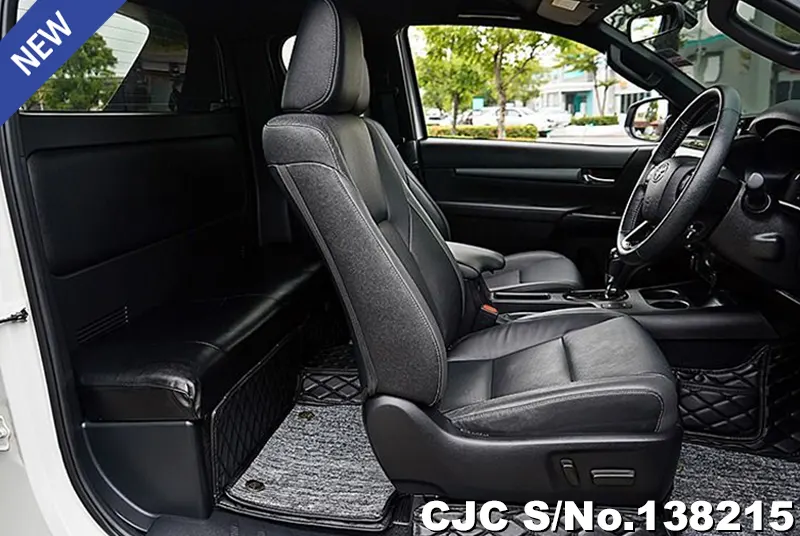 2023 Toyota / Hilux / Revo Rocco Stock No. 138215