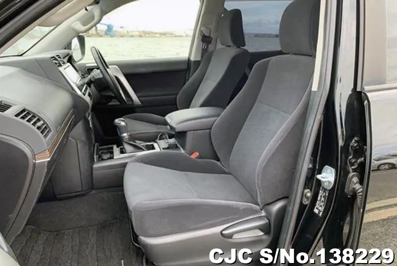 2020 Toyota / Land Cruiser Prado Stock No. 138229
