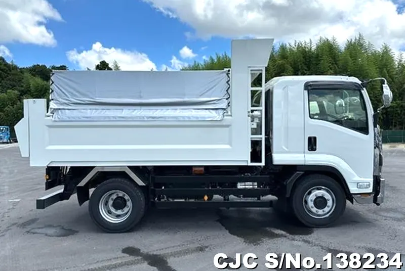 2025 Isuzu / Forward Stock No. 138234