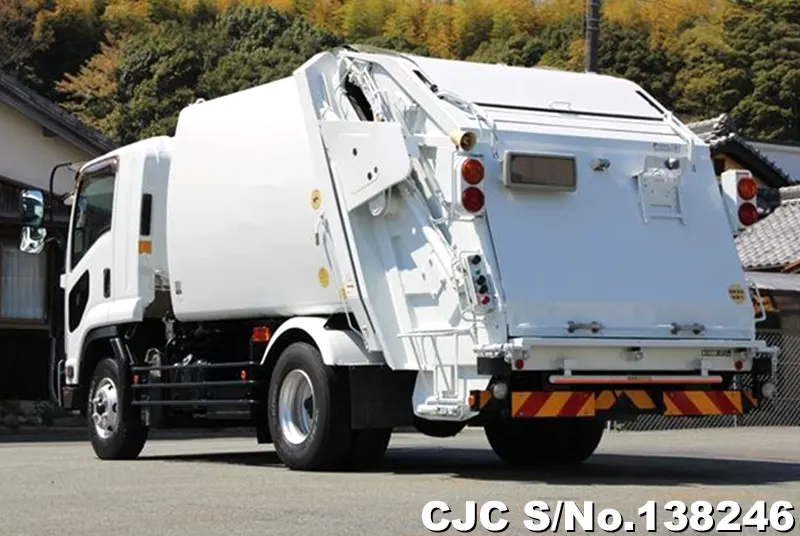 2017 Isuzu / Forward Stock No. 138246