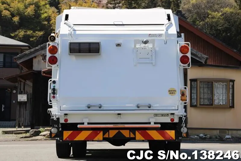 2017 Isuzu / Forward Stock No. 138246