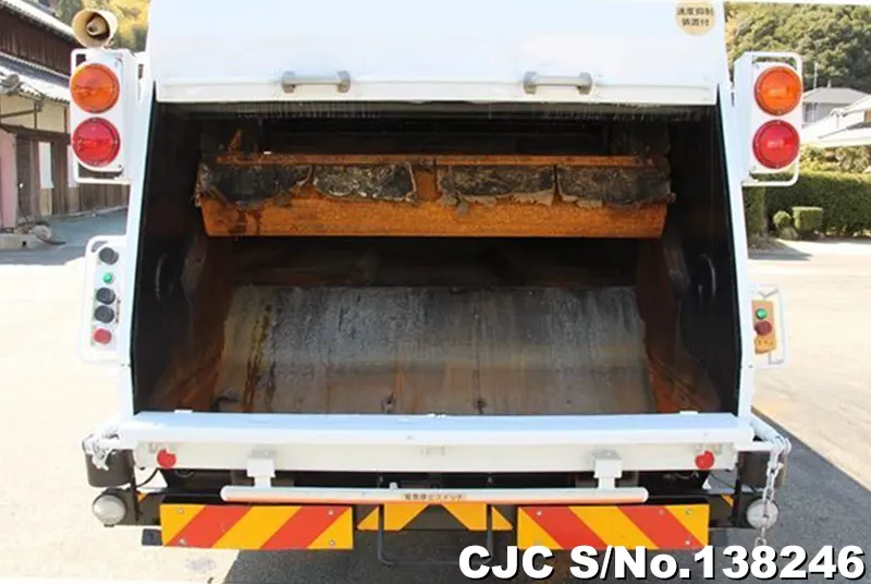 2017 Isuzu / Forward Stock No. 138246