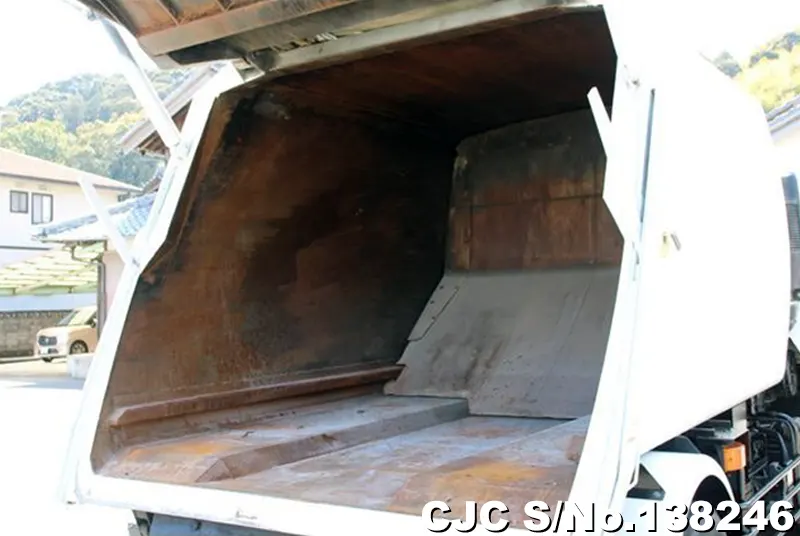2017 Isuzu / Forward Stock No. 138246