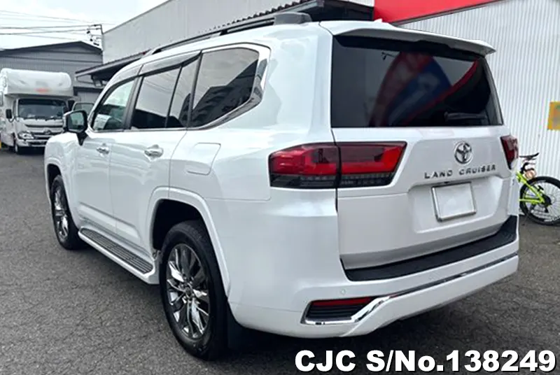 2023 Toyota / Land Cruiser Stock No. 138249