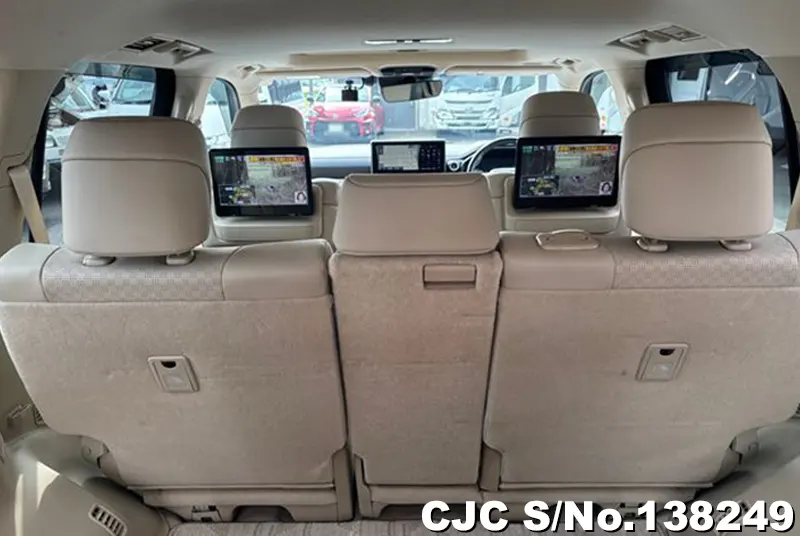 2023 Toyota / Land Cruiser Stock No. 138249