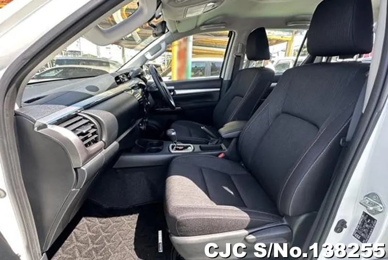 2024 Toyota / Hilux Stock No. 138255