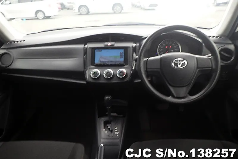 Toyota Corolla Axio in White for Sale Image 9