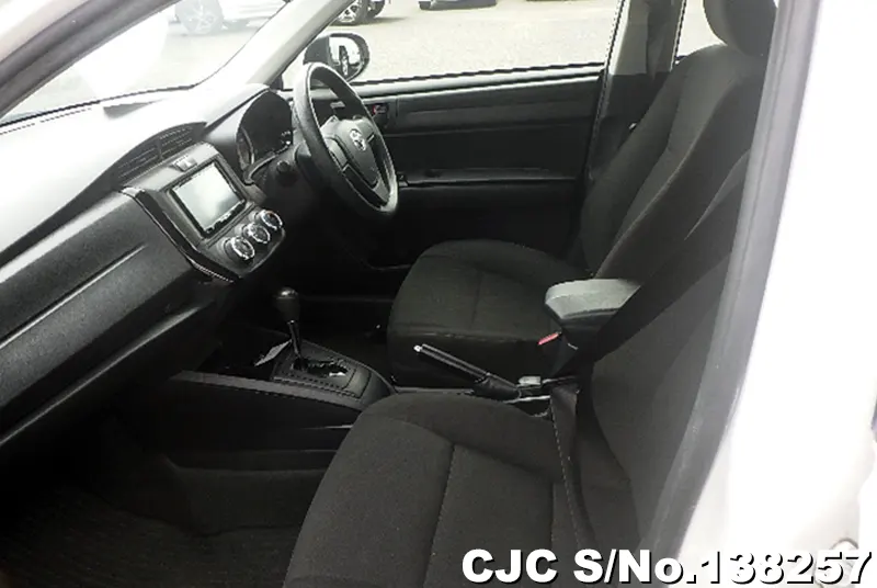 Toyota Corolla Axio in White for Sale Image 11