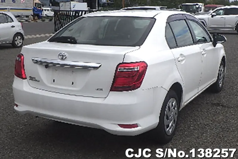 Toyota Corolla Axio in White for Sale Image 2