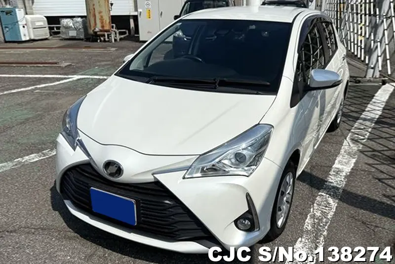 2020 Toyota / Vitz Stock No. 138274