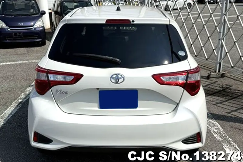 2020 Toyota / Vitz Stock No. 138274