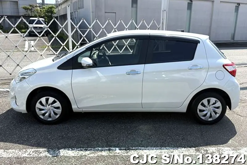 2020 Toyota / Vitz Stock No. 138274