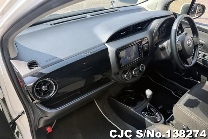 2020 Toyota / Vitz Stock No. 138274