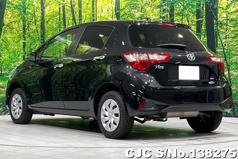 2019 Toyota / Vitz Stock No. 138275