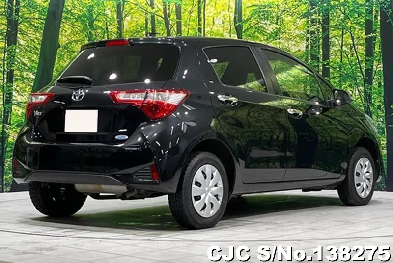 2019 Toyota / Vitz Stock No. 138275