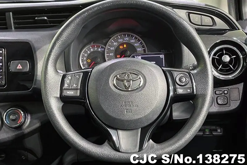 2019 Toyota / Vitz Stock No. 138275