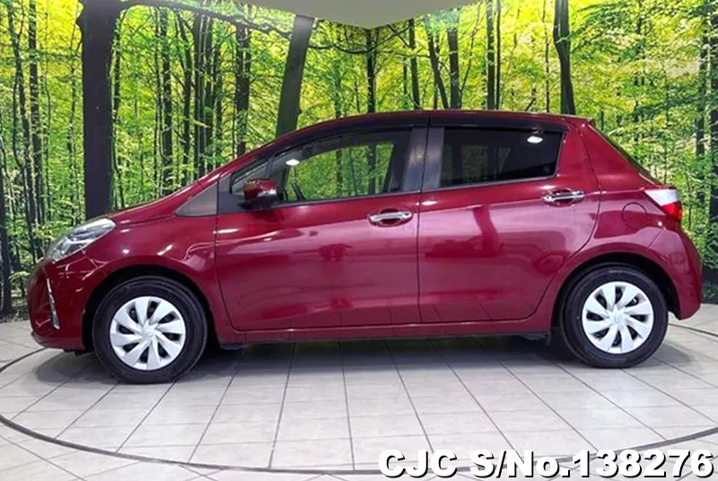 2019 Toyota / Vitz Stock No. 138276