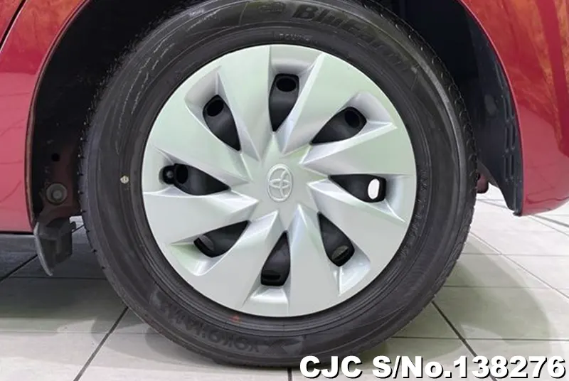 2019 Toyota / Vitz Stock No. 138276