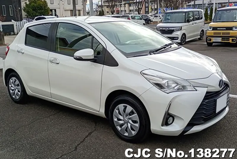 2019 Toyota / Vitz Stock No. 138277