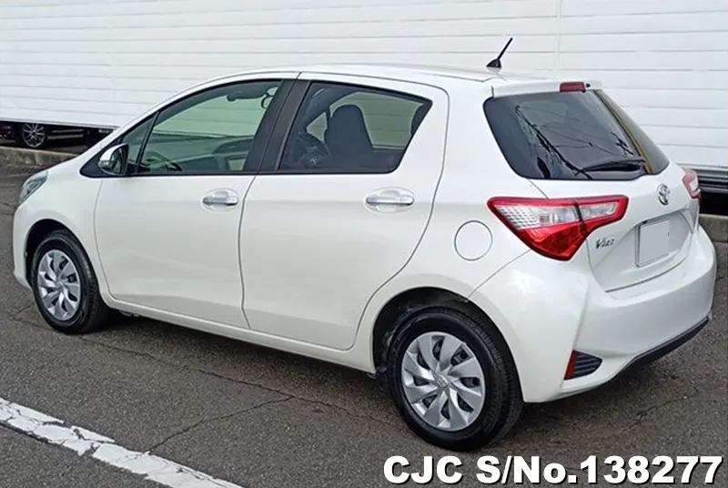 2019 Toyota / Vitz Stock No. 138277