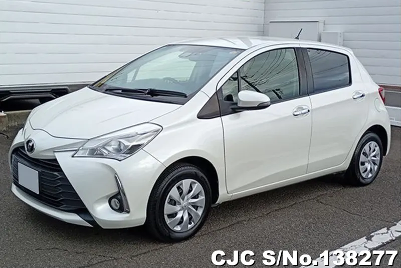 2019 Toyota / Vitz Stock No. 138277