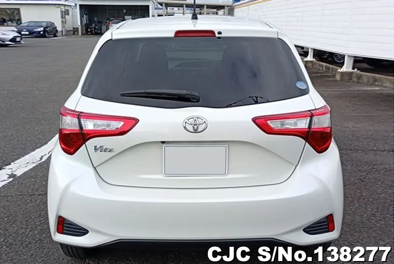 2019 Toyota / Vitz Stock No. 138277